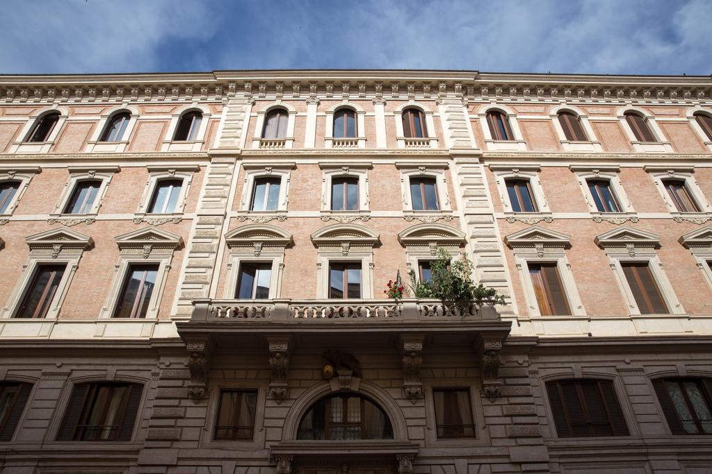 Affreschi Su Roma Luxury B&B Kültér fotó