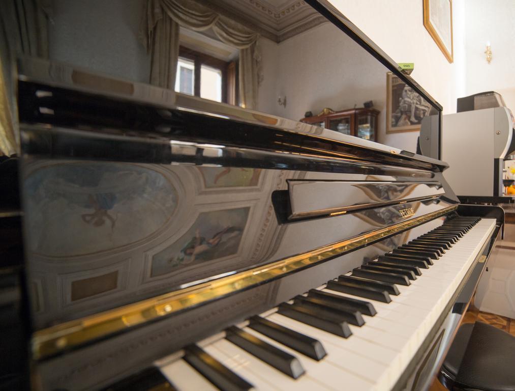 Affreschi Su Roma Luxury B&B Kültér fotó