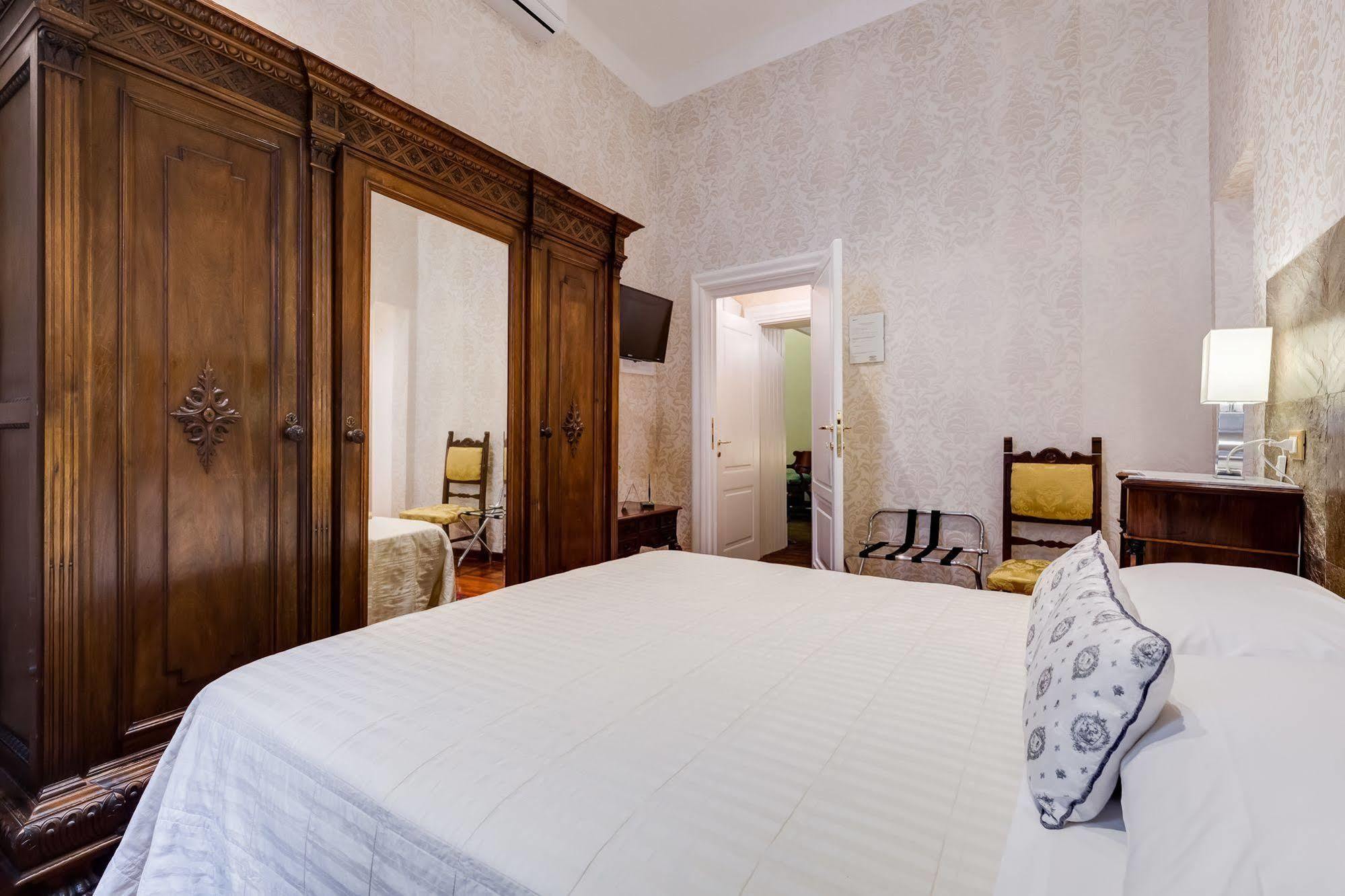 Affreschi Su Roma Luxury B&B Kültér fotó